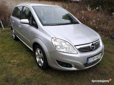 Używany Opel Zafira 2008 Srebrny Minivan