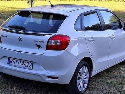 Używany Suzuki Baleno 90 KM (66 kW) 2017 Biały Hatchback