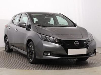 Używany Nissan Leaf 110 kW (150 KM) 2022 Szary Hatchback