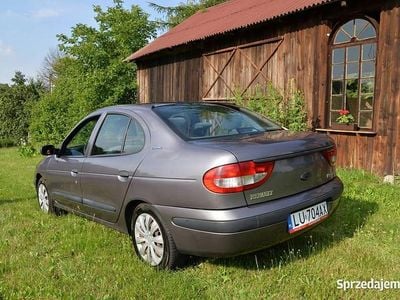 Używany Renault Mégane II 2002 Grafitowy Sedan/Limuzyna