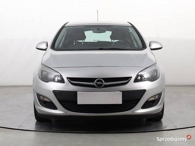 Srebrny Używany 2013 Opel Astra Hatchback | 22 999 zł (Uczciwa cena)