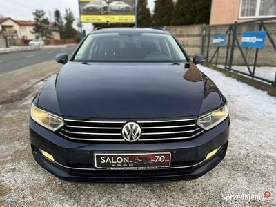 Granatowy Używany 2015 VW Passat Kombi | 37 900 zł (Dobra cena)
