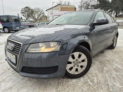 używany Audi A3 Sportback 1.6dm 105KM 2010r. 250 000km
