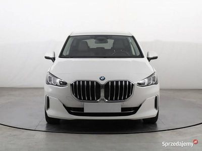 Biały Używany 2022 BMW 218 Active Tourer Minivan | 105 999 zł
