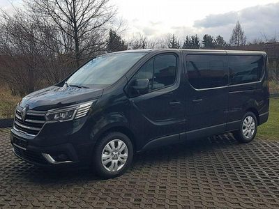 Czarny Używany 2024 Renault Trafic Minivan | 186 960 zł