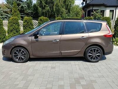 Używany 2011 Renault Grand Scénic III Minivan | 15 900 zł (Uczciwa cena)