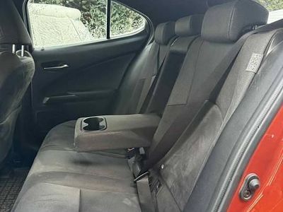 Używany 2020 Lexus UX SUV | 99 000 zł