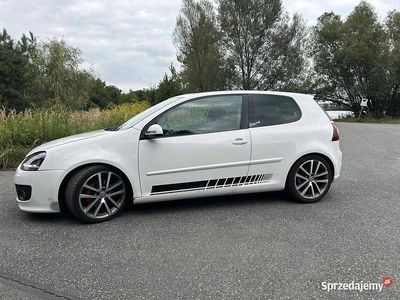 VW Golf V