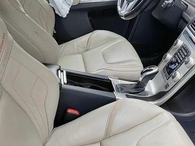 Niebieski Używany 2015 Volvo XC60 SUV | 20 000 zł