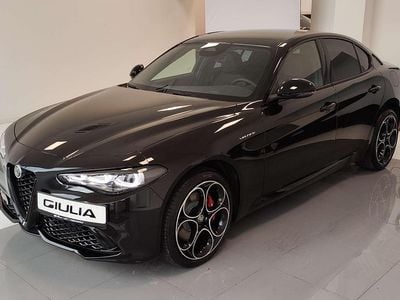Nowe Alfa Romeo Giulia Veloce 280 KM (205 kW) 2025 Lakier metalizowany czarny  volcano black Sedan/Limuzyna