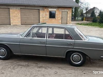 Używany Mercedes 250 1967 Szary Sedan/Limuzyna