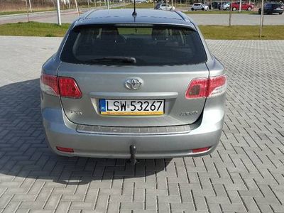 używany Toyota Avensis T27 kombi