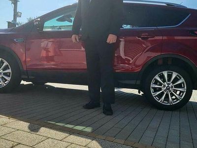 Czerwony Używany 2017 Ford Escape SUV | 55 000 zł