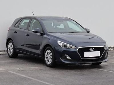 Niebieski Używany 2019 Hyundai i30 Hatchback | 44 999 zł (Uczciwa cena)