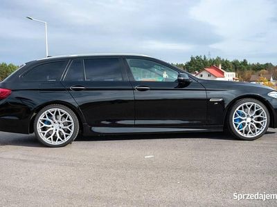 Czarny Używany 2014 BMW 525 Kombi | 72 000 zł