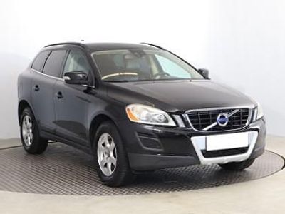Czarny Używany 2010 Volvo XC60 SUV | 33 499 zł