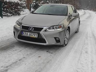 używany Lexus CT200h hybrid