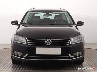 Czarny Używany 2010 VW Passat Kombi | 34 999 zł