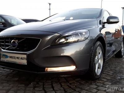 Grafitowy metalik Używany 2012 Volvo V40 Kombi | 54 900 zł