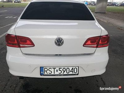 Używany VW Passat 2010 Biały Sedan/Limuzyna