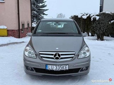 Szary Używany 2007 Mercedes B200 Minivan | 8750 zł