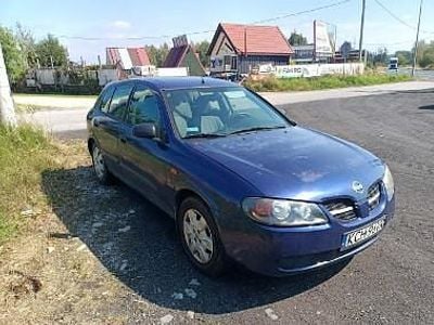 Nissan Almera