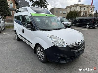 Biały Używany 2016 Opel Combo Minivan | 22 900 zł