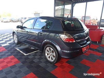 używany Opel Astra 1.4 Benz. 2009 rok Przebieg 146 tyś km ZADBANA