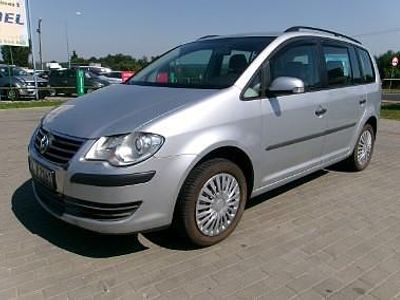 Srebrny Używany 2007 VW Touran Minivan | 14 900 zł (Uczciwa cena)