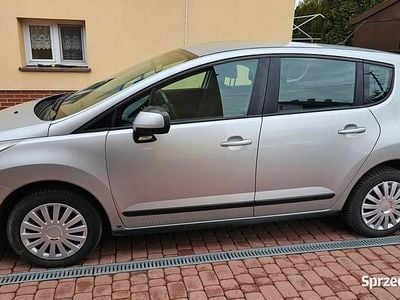 Używany Peugeot 3008 2010 Srebrny Kombi