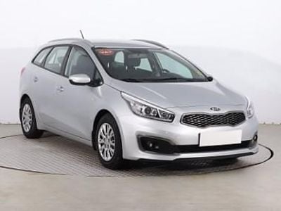 Używany Kia Ceed 90 KM (66 kW) 2017 Srebrny Hatchback
