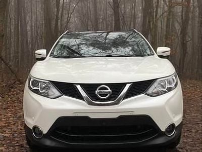 Biały Używany 2015 Nissan Qashqai SUV | 36 000 zł (Uczciwa cena)