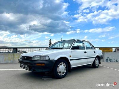 Biały Używany 1991 Toyota Corolla Sedan/Limuzyna | 12 900 zł