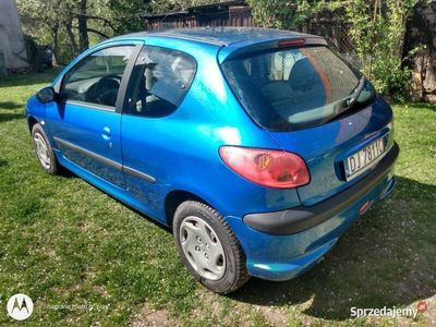 używany Peugeot 206 1.4 benzyna pełny wtrysk