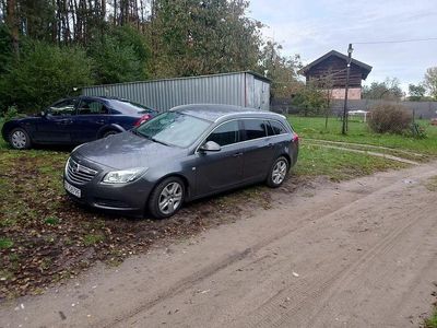 Brązowobeżowy Używany 2010 Opel Insignia Kombi | 16 000 zł (Uczciwa cena)