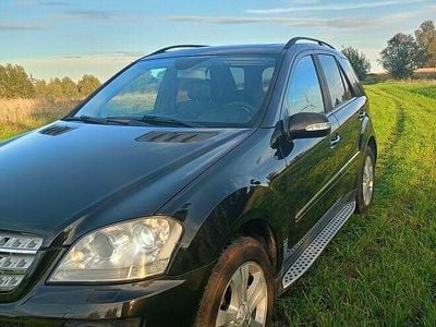 Inny kolor Używany 2008 Mercedes ML320 SUV | 34 000 zł