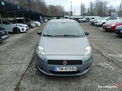 Szary Używany 2011 Fiat Grande Punto Hatchback | 11 900 zł (Uczciwa cena)