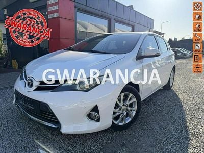 Używany Toyota Auris 2013 Biały Hatchback