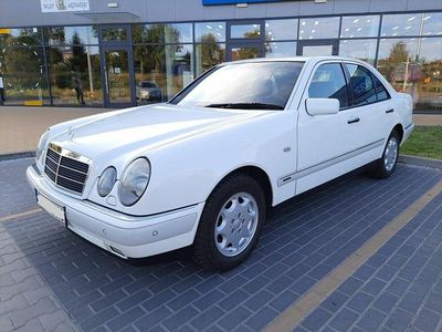 Biały Używany 1997 Mercedes A210 Elegance Sedan/Limuzyna | 34 499 zł