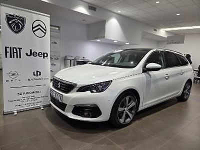 Używany Peugeot 308 Allure 130 KM (95 kW) 2019 Biały Kombi