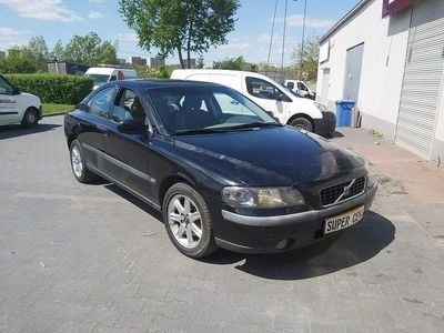 Używany Volvo S60 140 KM (102 kW) 2002 Czarny Sedan/Limuzyna