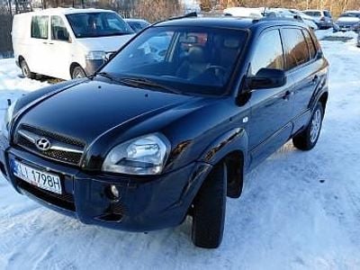 używany Hyundai Tucson opłacony 2,0 benz. ładny bez korozji 2x koła
