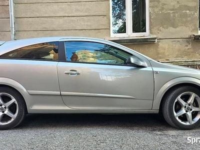 Opel Astra GTC
