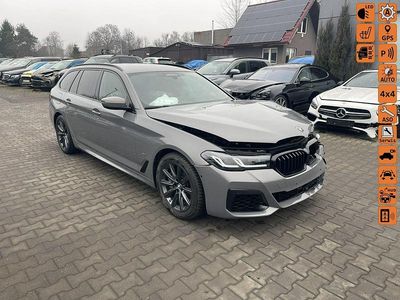 Grafitowy (metalik, perła) Używany 2022 BMW 540 Kombi | 109 900 zł