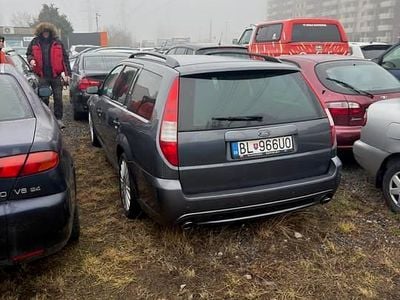 Używany Ford Mondeo ST 226 KM (166 kW) 2003