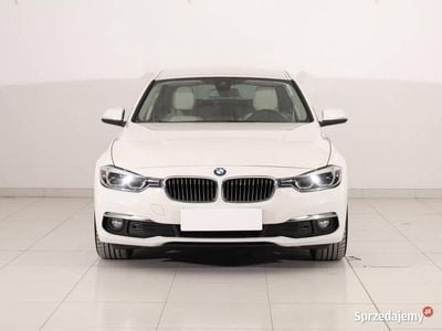 Biały Używany 2017 BMW 320 Kombi | 58 999 zł (Super Cena)
