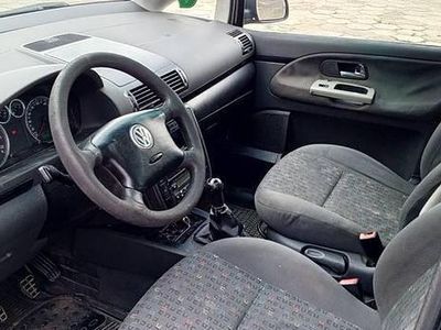 VW Sharan