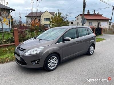 Szary Używany 2013 Ford Grand C-Max Titanium Minivan | 22 900 zł (Uczciwa cena)