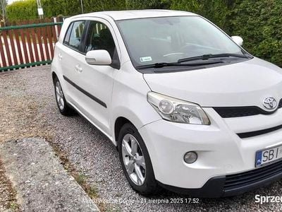 Biały Używany 2010 Toyota Urban Cruiser SUV | 18 500 zł