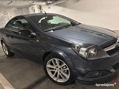 Granatowy Używany 2006 Opel Astra Cabriolet Kabriolet | 15 400 zł